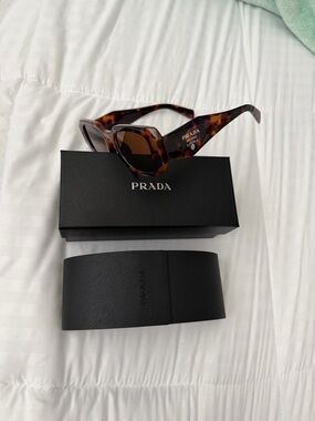 Prada Women's Tortoiseshell Sunglasses - Brown Lenses